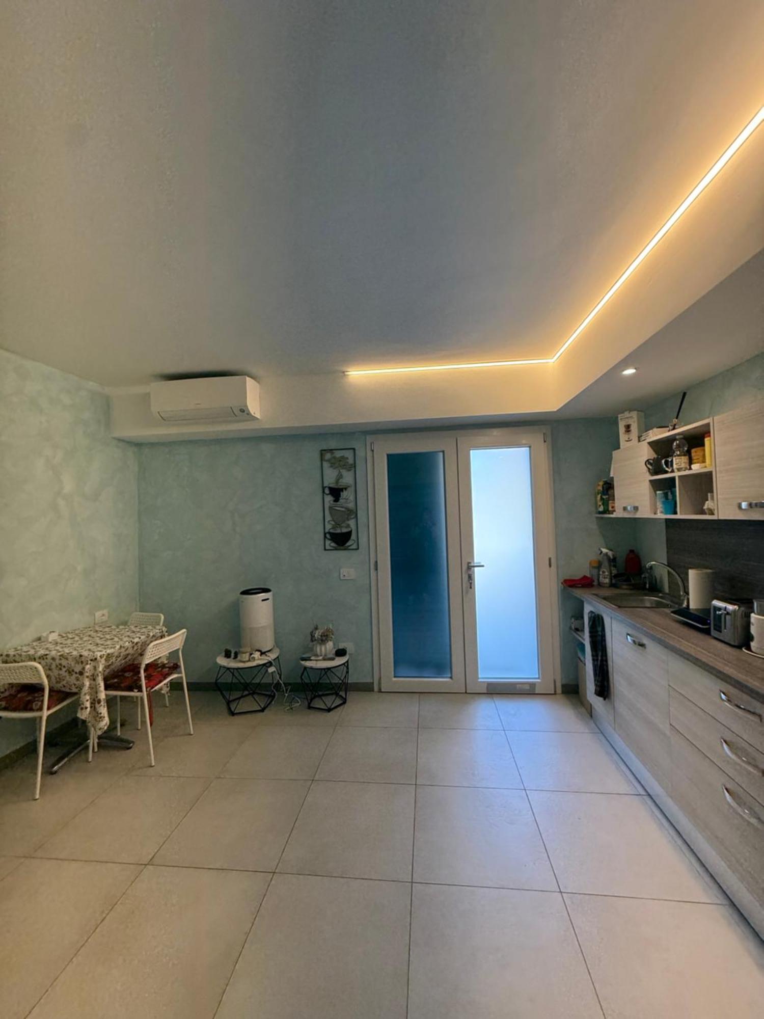 Agriturismo Un Mare Di Fiori 벤티밀리아 외부 사진