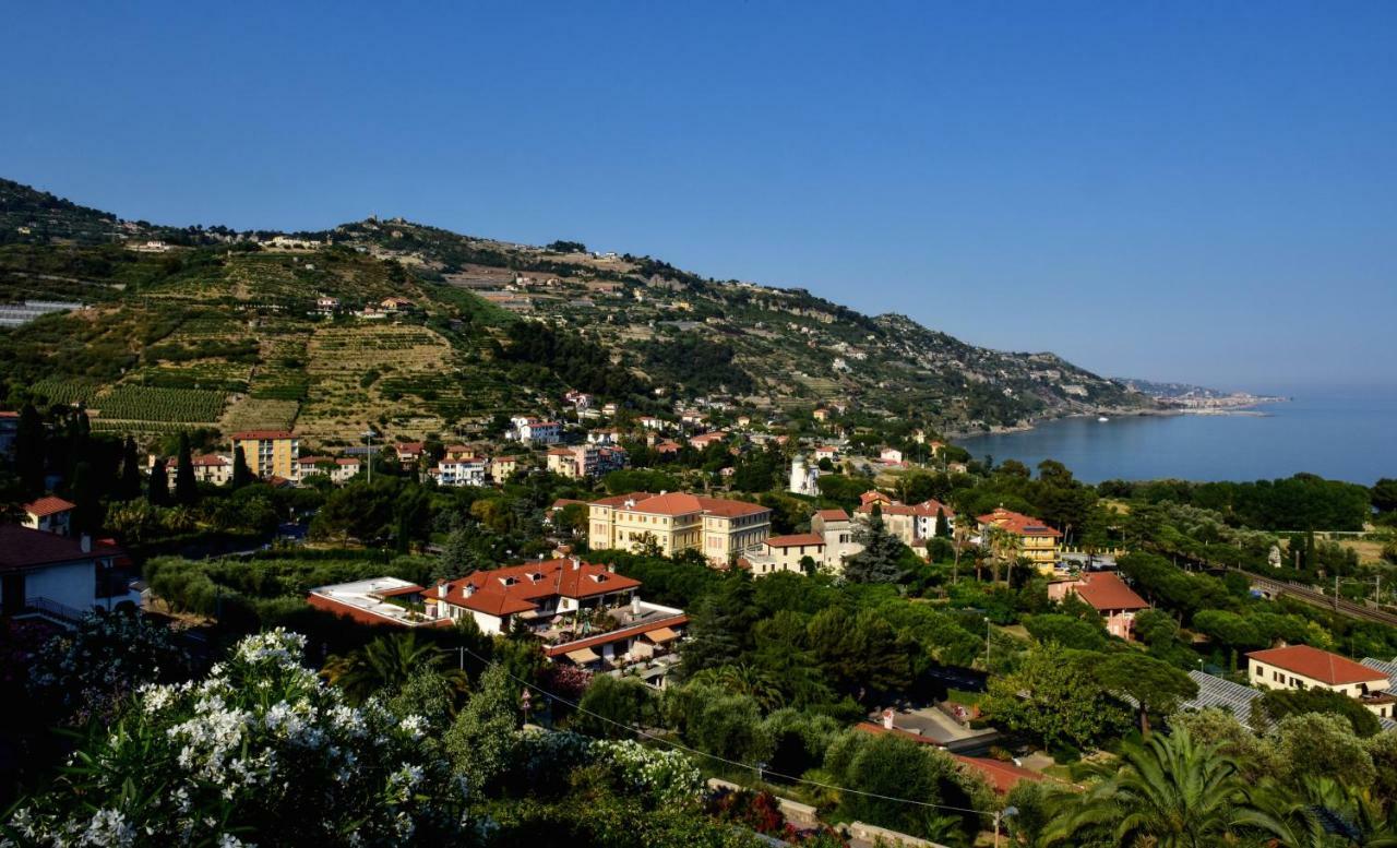 벤티밀리아 Agriturismo Un Mare Di Fiori 빌라 외부 사진